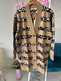 LEOPAR ÇİZGİLİ TRİKO HIRKA CAMEL