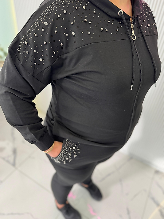 TROK TAŞLI EŞOFMAN TAKIMI