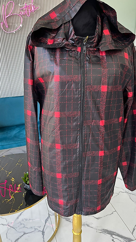 KARELİ KIRMIZI YAĞMURLUK