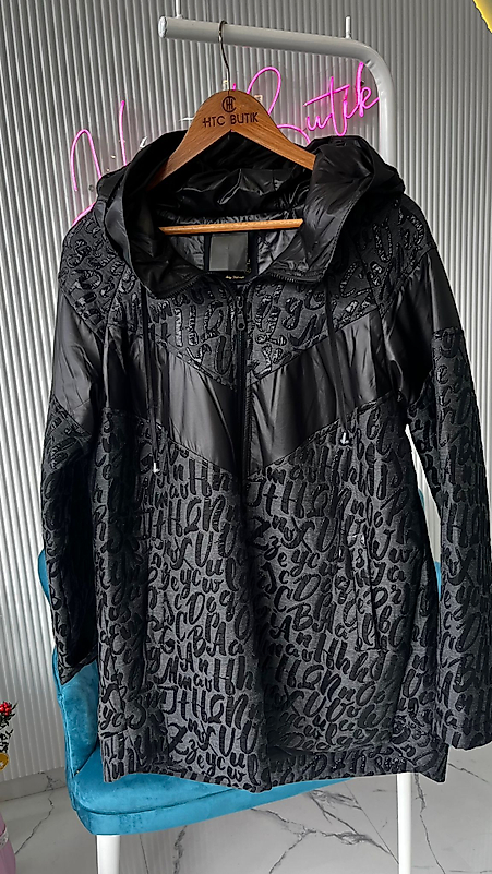 DERİ ŞERİTLİ GRAFFİTİ YAZILI MONT